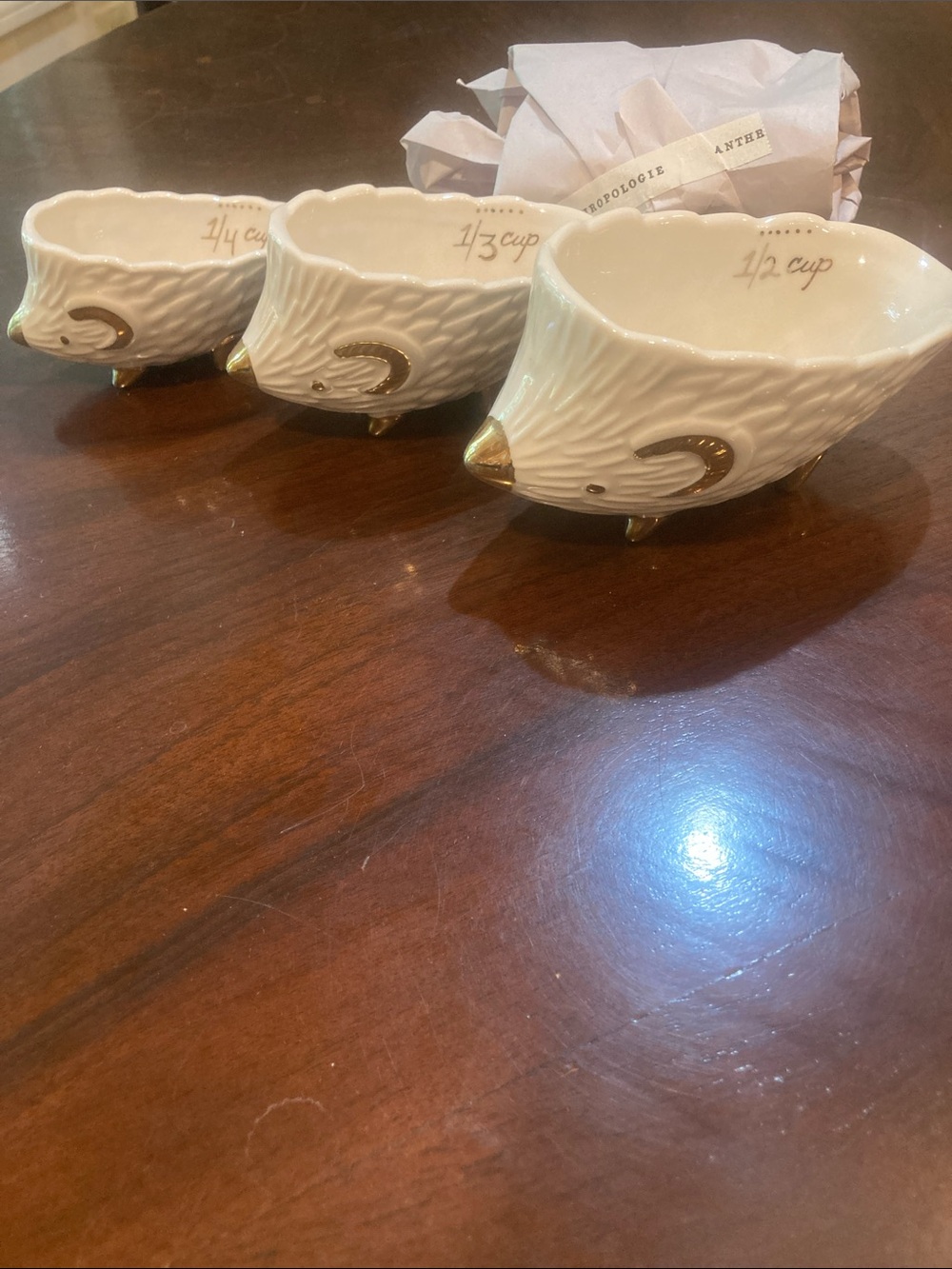 Anthropologie Ceramic Hedgehog Measuring Cups in Cream with Gold Accents